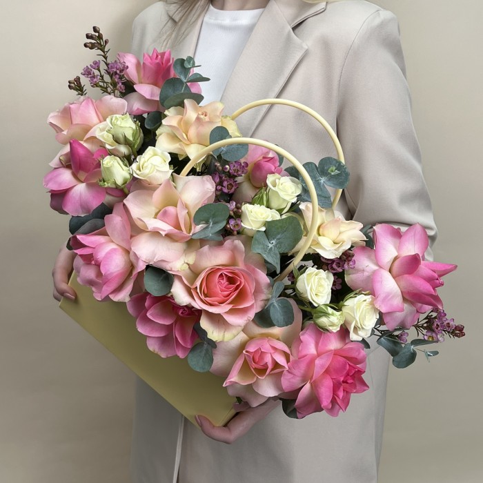 Букет дня с розами Звездная ночь